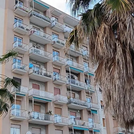Maremare, Really On The Beach, With Private Parking Appartement *