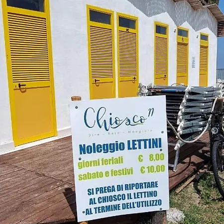 Maremare, Really On The Beach, With Private Parking Appartement *